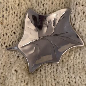 Hoselton Canada Maple Leaf trinket dish.